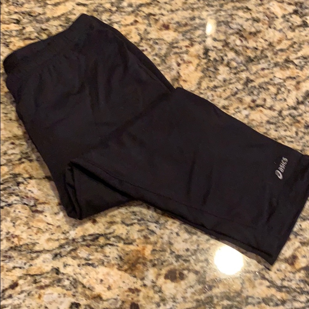 ASICS running Capri